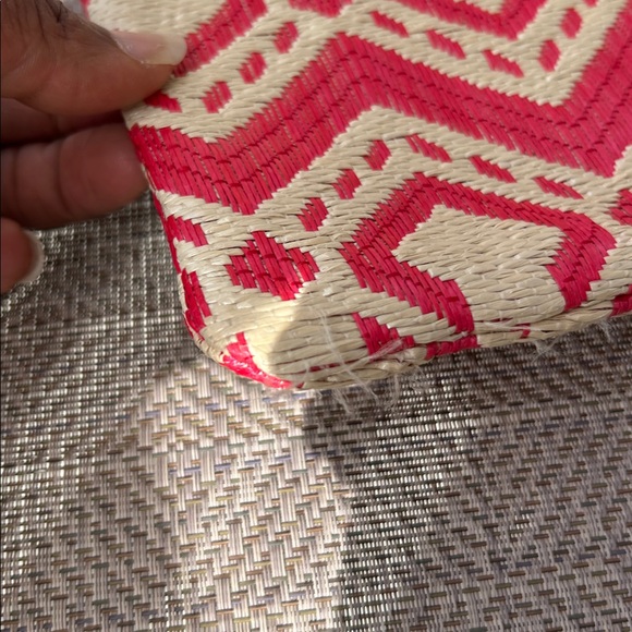 VERA BRADLEY Colorful Fruit printed Embroidered Clutch. - Picture 4 of 8